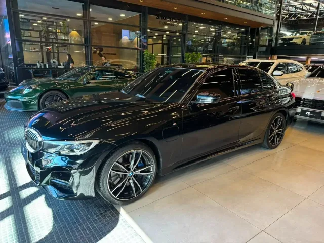 BMW Série 3 330e M Sport 2.0 Turbo Aut. (Híbrido) 2020