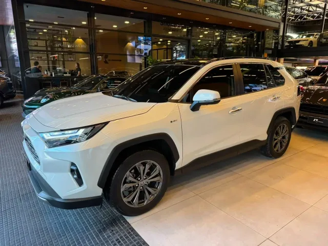 Toyota RAV4 2.5 SX Connect 4x4  Aut. (Híbrido) 2025