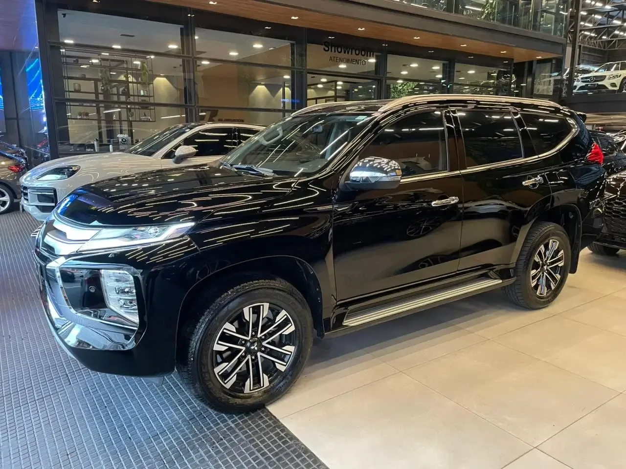 Mitsubishi Pajero Sport HPE 2.4 4x4 Diesel Aut. 2023