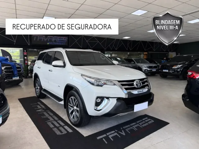 Toyota Hilux SW4 SRX 4x4 2.8 TDI 16V Dies. Aut. 2019