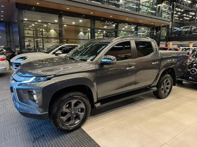 Mitsubishi L200 Triton Sport HPE 2.4 CD Diesel Aut. 2024