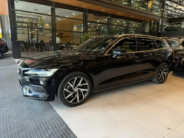 Volvo V60 T-5 MOMENTUM 2.0  5p 2018