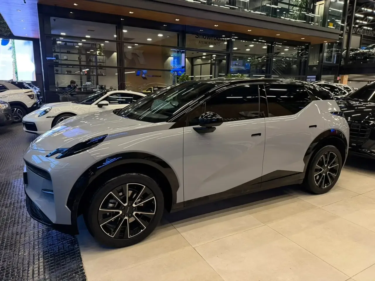 ZEEKR X Premium (Elétrico) 2024