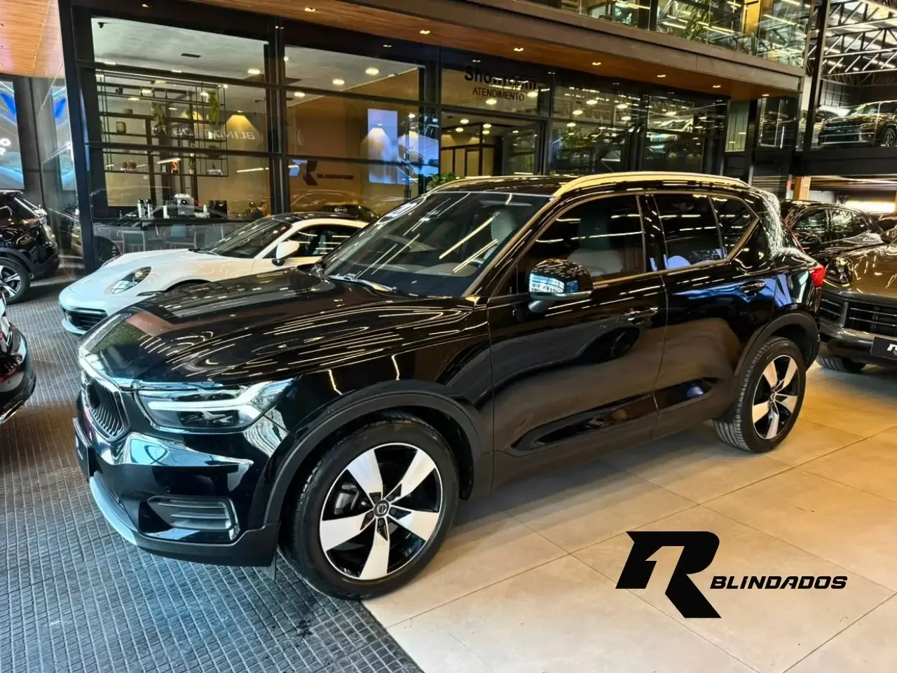 Volvo XC 40 T-4 MOMENTUM 2.0 190cv FWD 2020